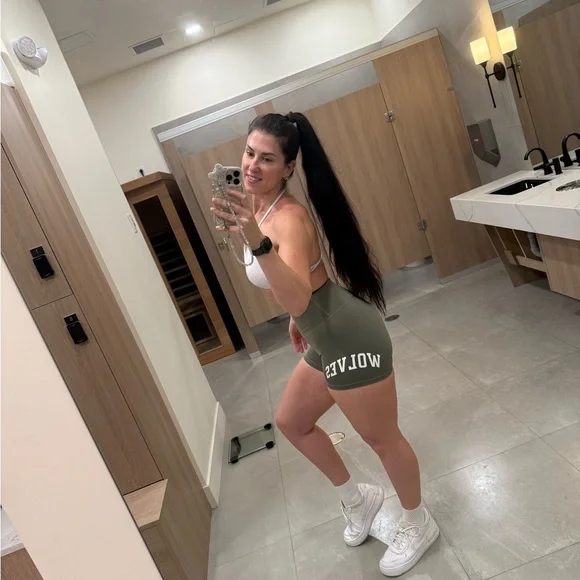 DarcSport Olive Women's Bike Shorts - Picture 9 of 9